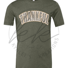 Load image into Gallery viewer, Leopard Thankful Tee