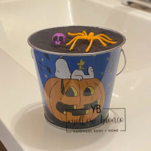 Load image into Gallery viewer, JUMBO Halloween Surprise Filled Fizzy Bath Dust Tin